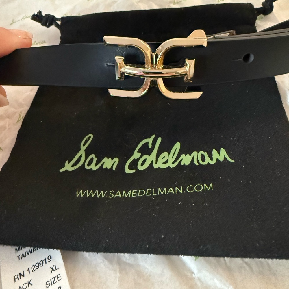 Sam Edelman 20MM Logo Belt, Black with Gold Buckle